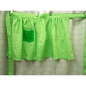 Green Gingham Apron Vintage 1970's Handmade